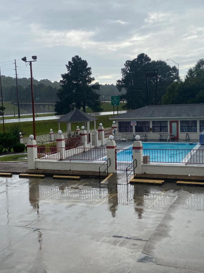 Americas Best Value Inn Меридиан Экстерьер фото