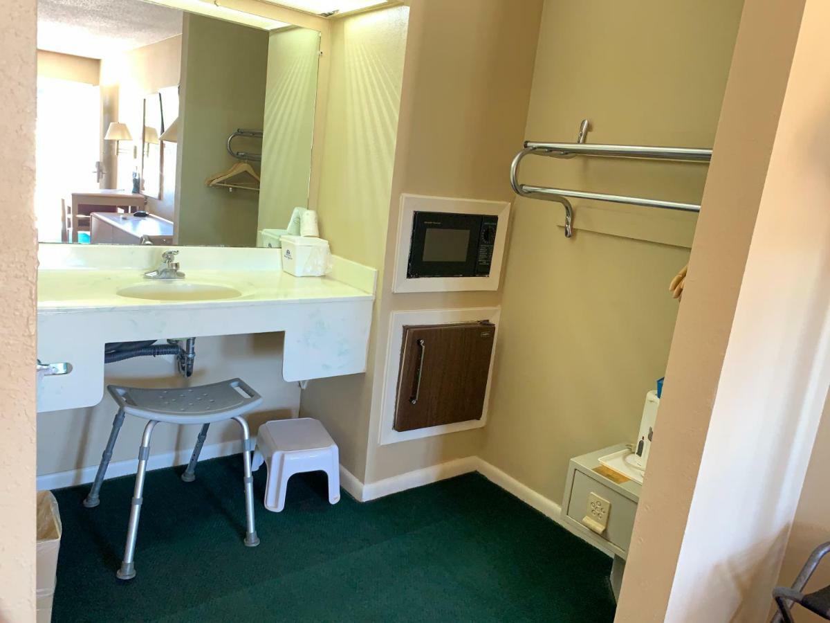 Americas Best Value Inn Меридиан Экстерьер фото